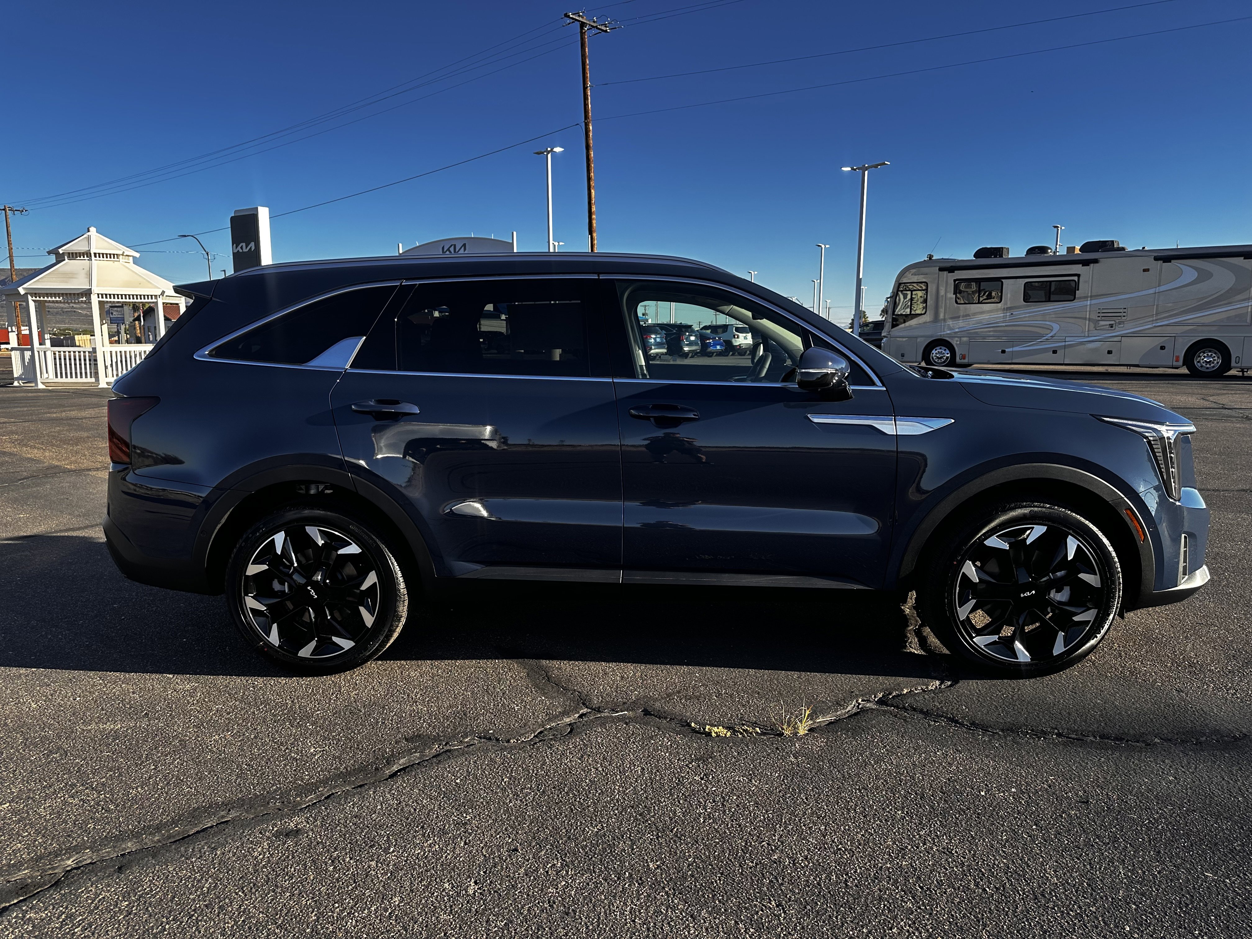 New 2026 Kia Sorento SX image 3