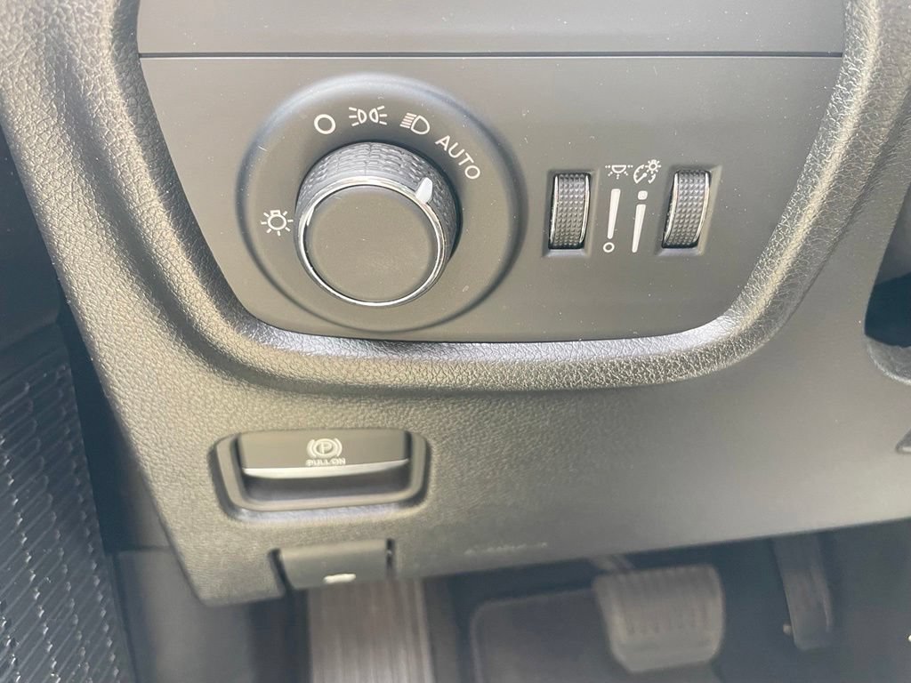 Used 2023 Jeep Grand Cherokee L Laredo w/ Luxury Tech Group I AWD/4WD image 25