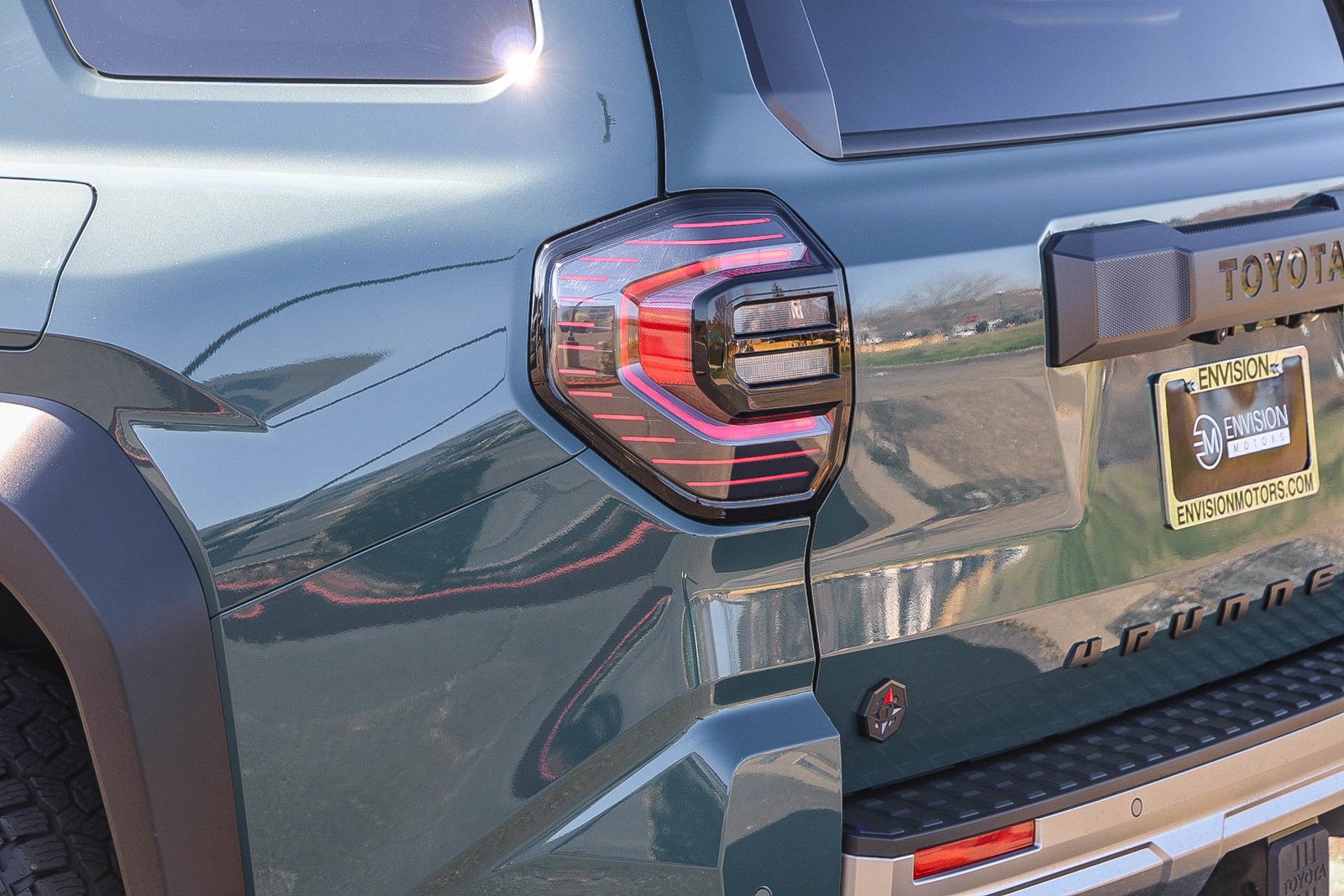 Used 2025 Toyota 4Runner Trailhunter image 11