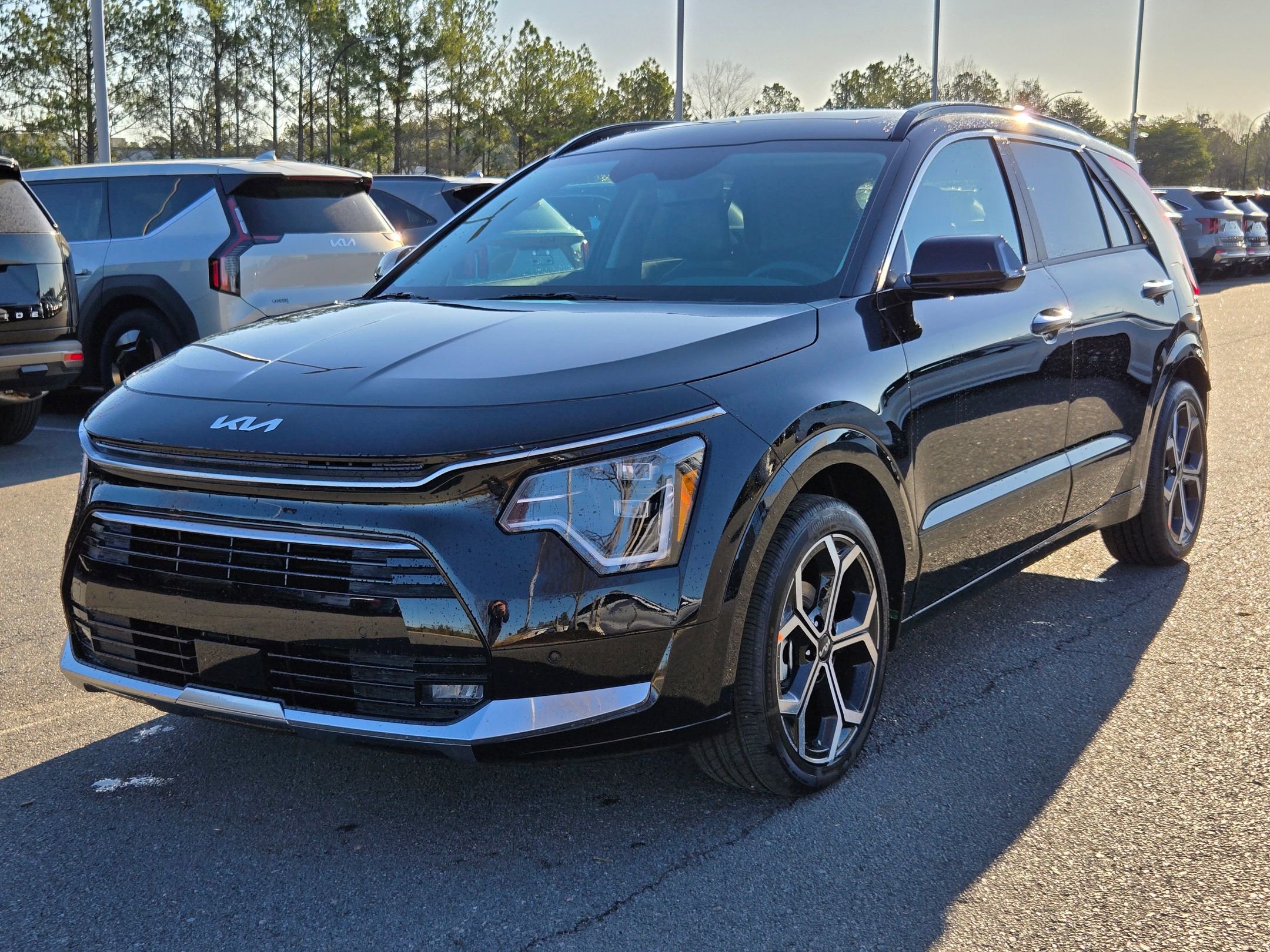 New 2026 Kia Niro SX Touring image 3