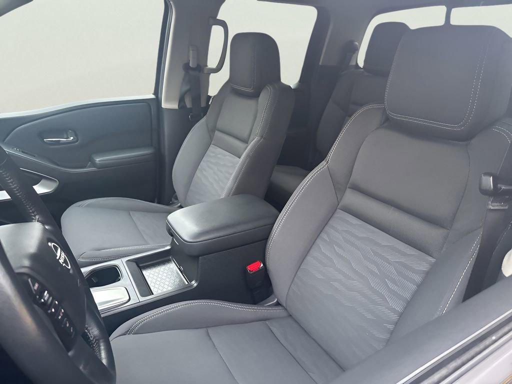 Used 2023 Nissan Frontier SV w/ SV Convenience Package image 9