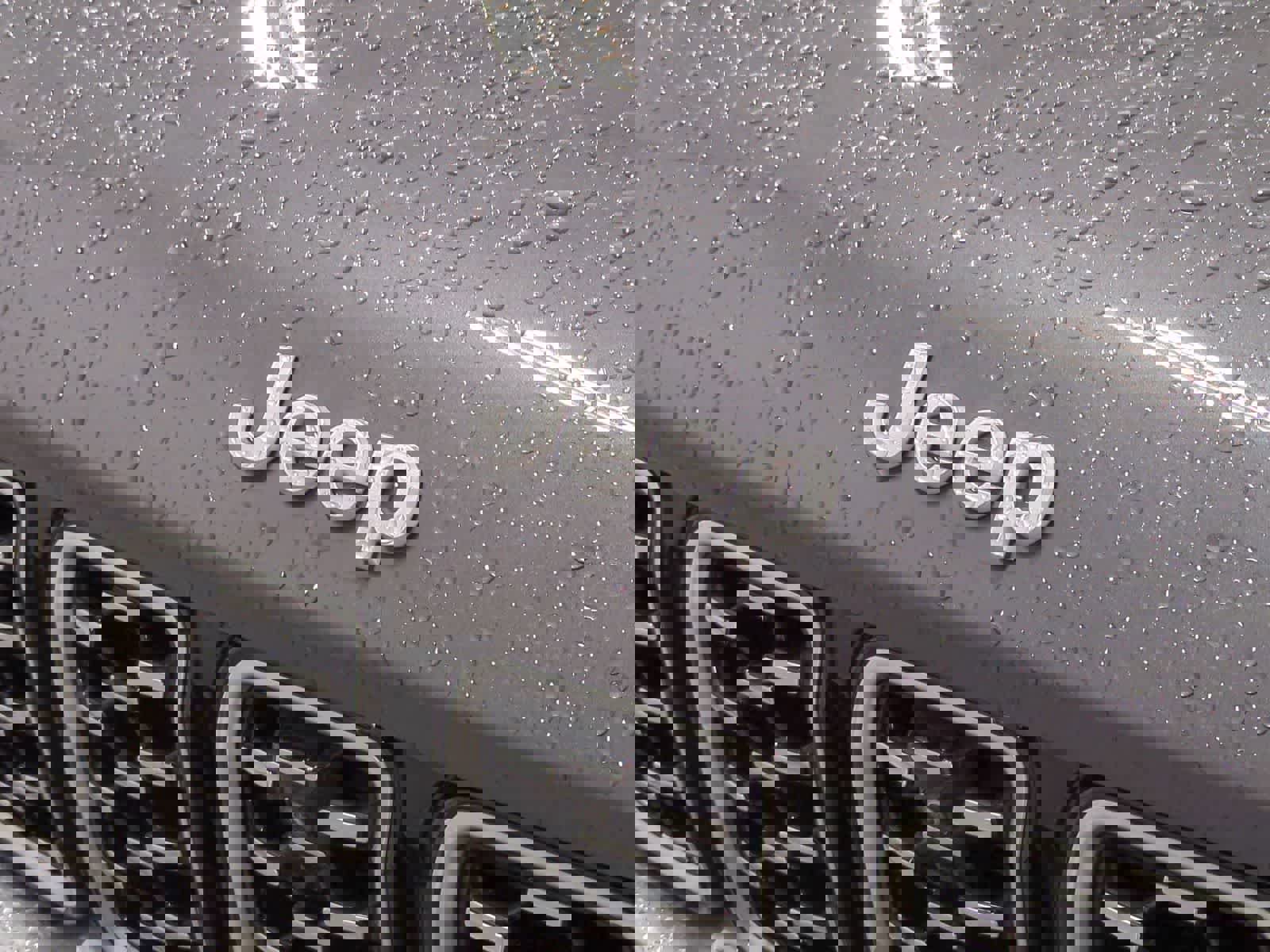 Certified 2024 Jeep Grand Cherokee Summit w/ Luxury Tech Group V image 12