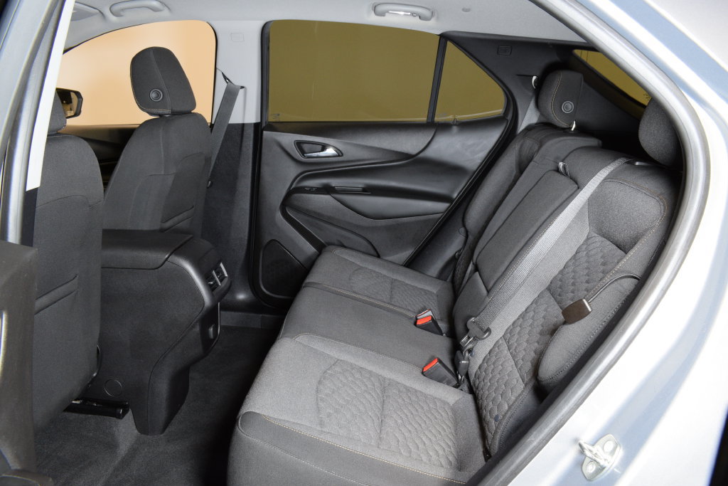 Used 2018 Chevrolet Equinox LT AWD/4WD image 27