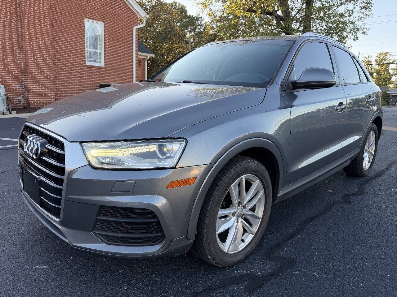Used 2017 Audi Q3 2.0T Premium FWD image 2