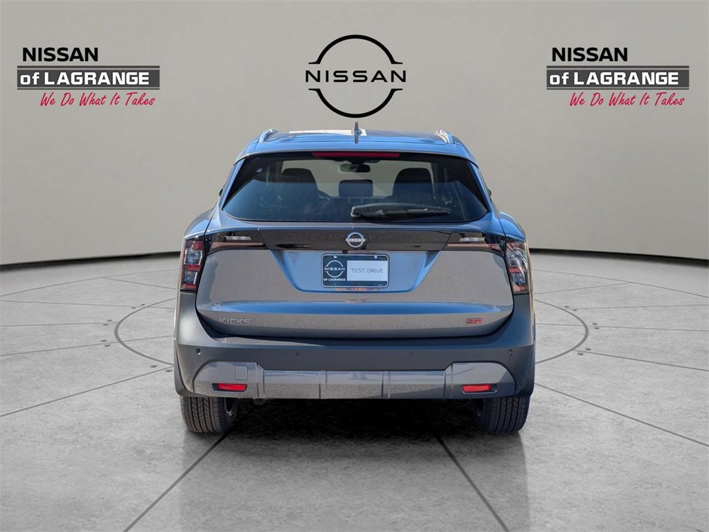 New 2025 Nissan Kicks SR image 6