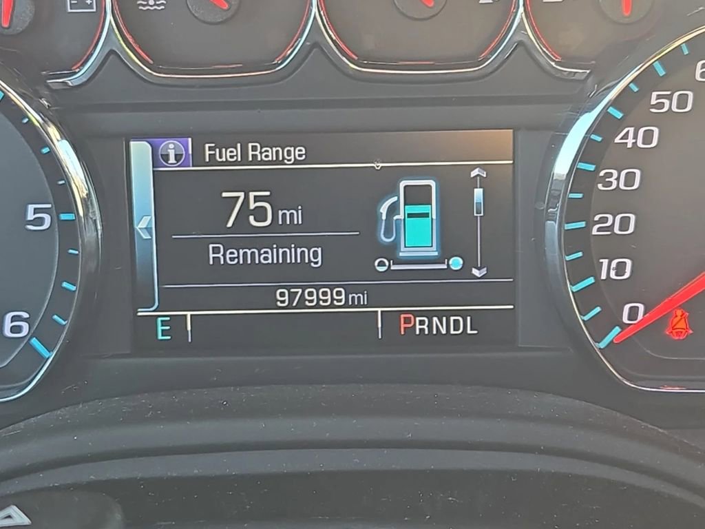 Used 2018 Chevrolet Suburban LT image 6