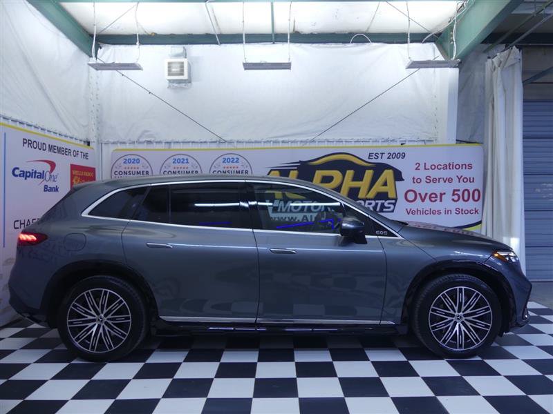 Used 2023 Mercedes-Benz EQS 580 4MATIC SUV image 31