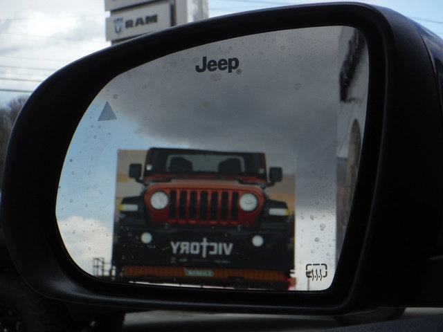 New 2026 Jeep Compass Latitude AWD/4WD image 30