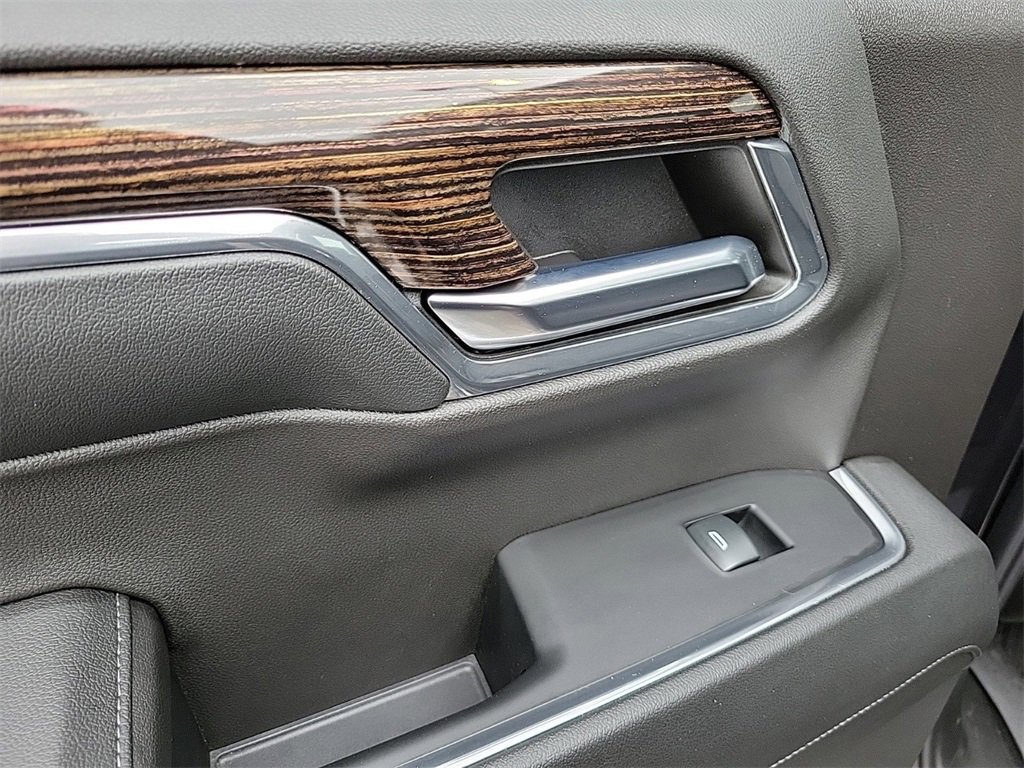 Used 2024 GMC Sierra 1500 Elevation image 14