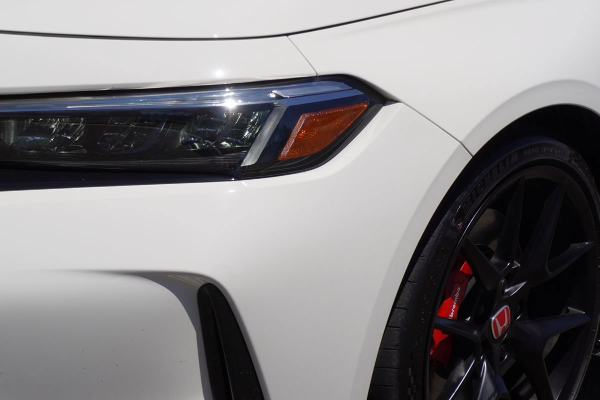 Used 2025 Honda Civic Type R image 2