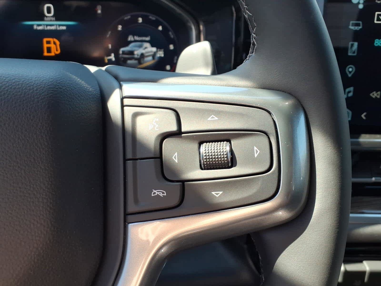 Used 2026 Chevrolet Silverado 1500 LT Trail Boss w/ LT Trail Boss Premium Package AWD/4WD image 16