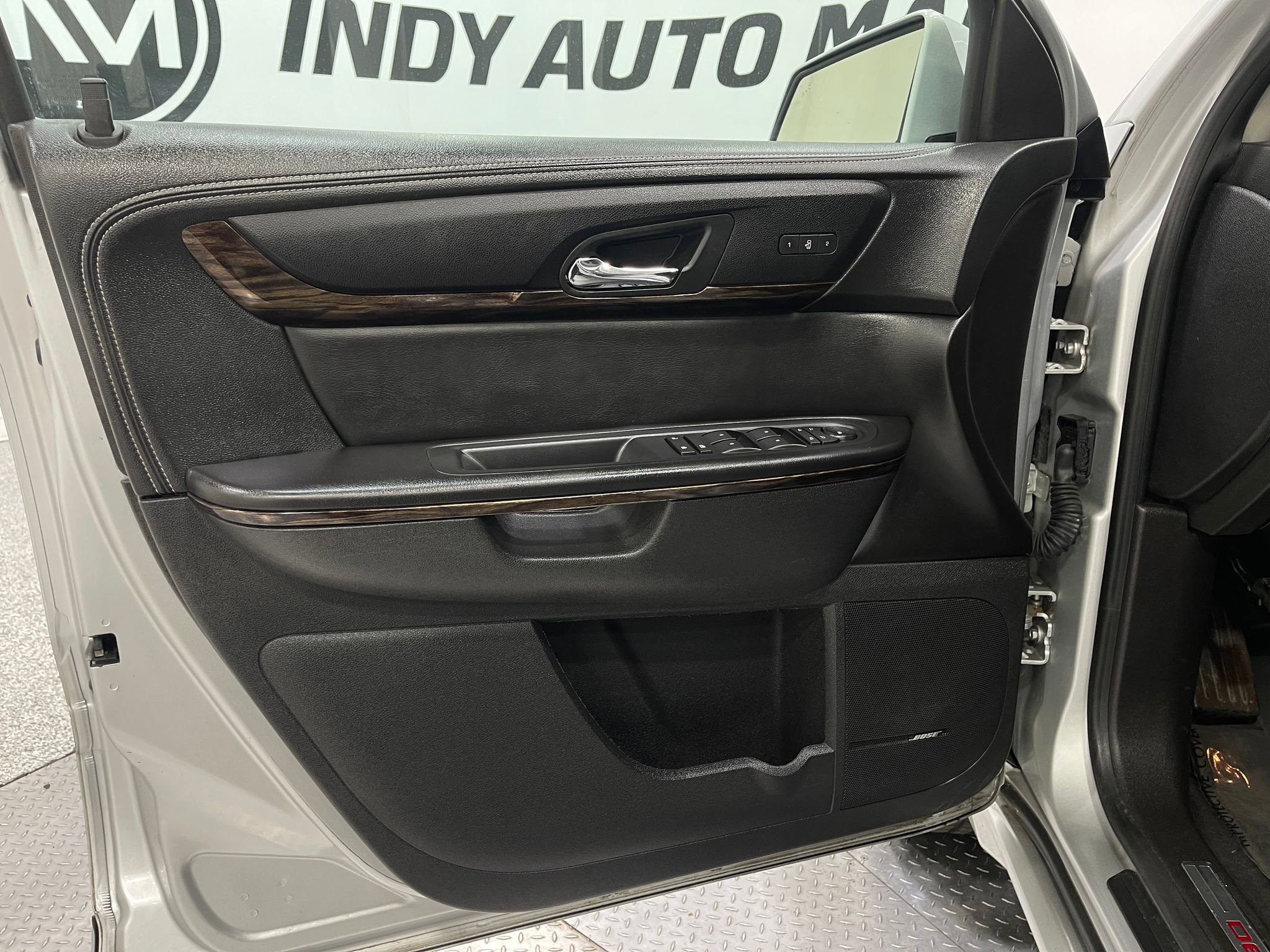 Used 2015 GMC Acadia Denali image 14