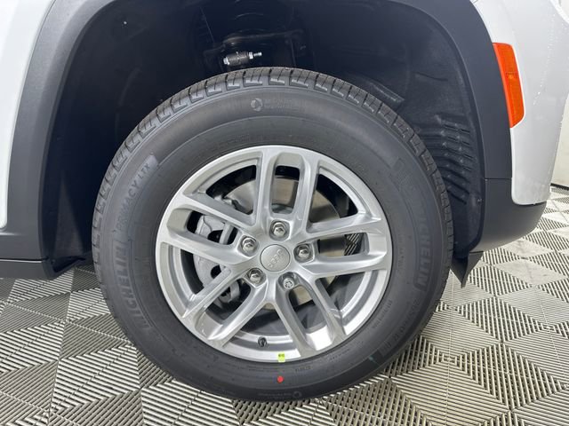 New 2025 Jeep Grand Cherokee Laredo X image 6