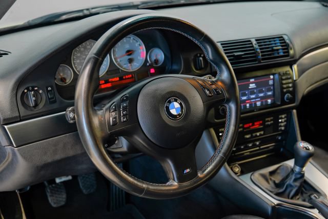 Used 2003 BMW M5 RWD image 23