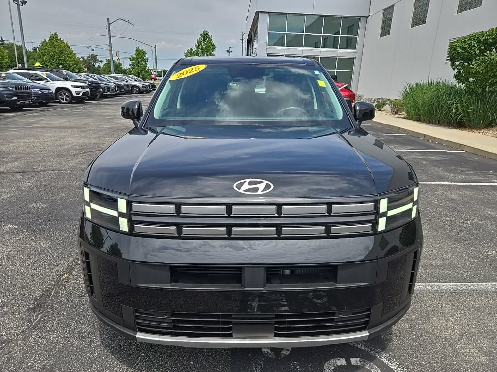 Certified 2025 Hyundai Santa Fe SE FWD image 3