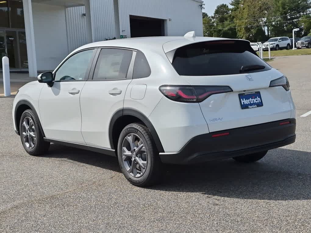 New 2027 Honda HR-V LX image 4