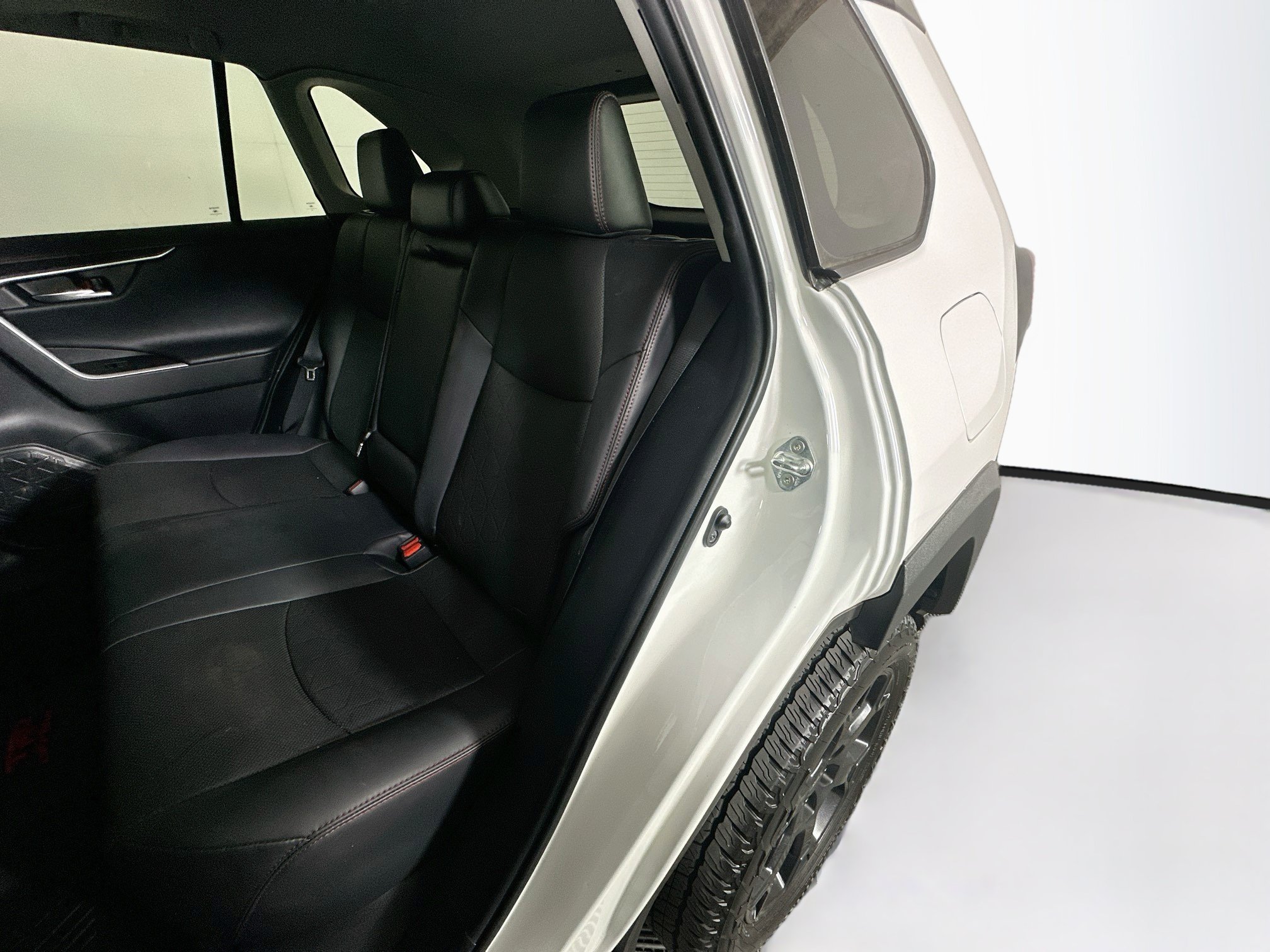 Used 2020 Toyota RAV4 TRD Off-Road w/ TRD Off-Road Weather Package AWD/4WD image 26
