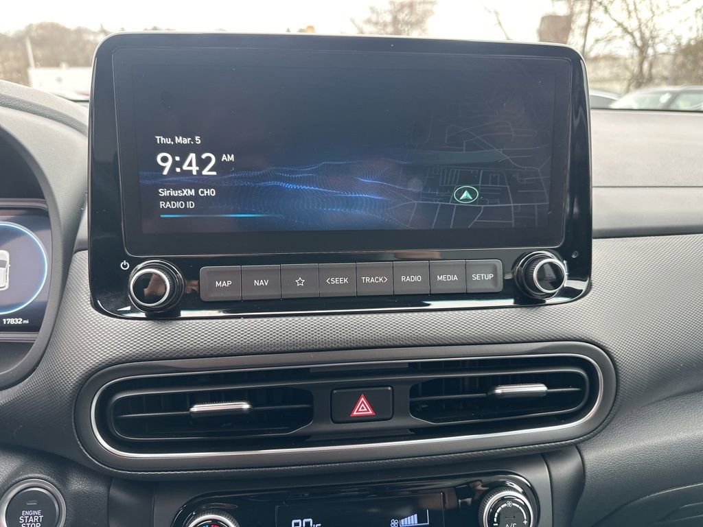 Used 2023 Hyundai Kona Limited image 16