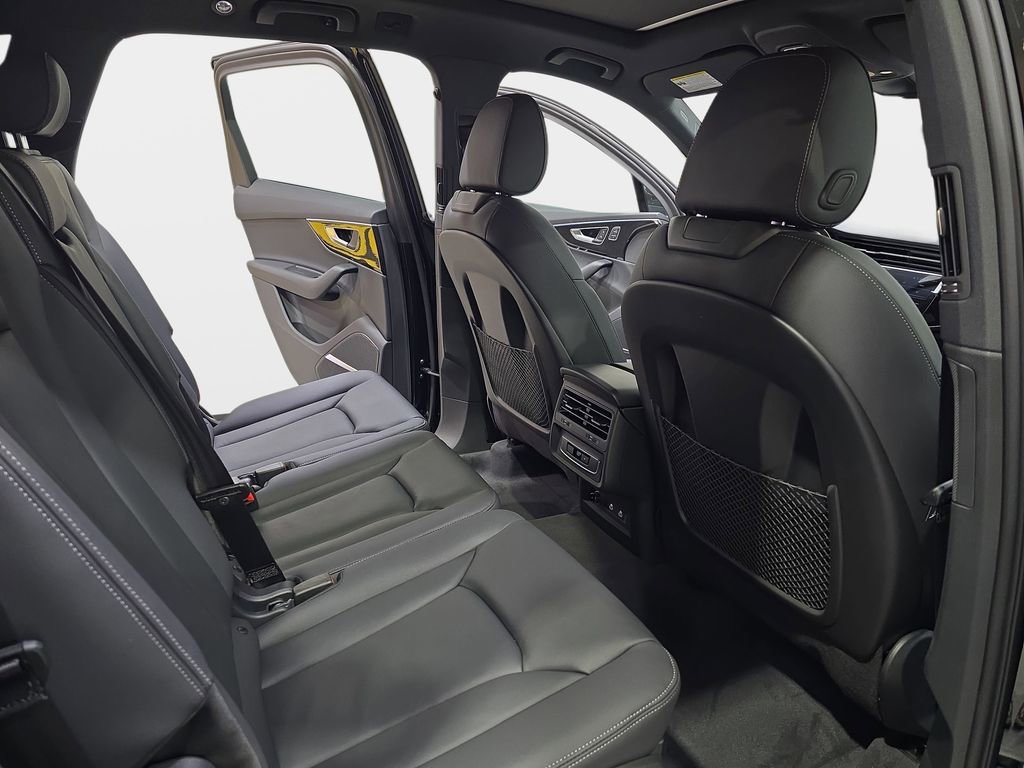 New 2026 Audi Q7 2.0T Premium AWD/4WD image 11