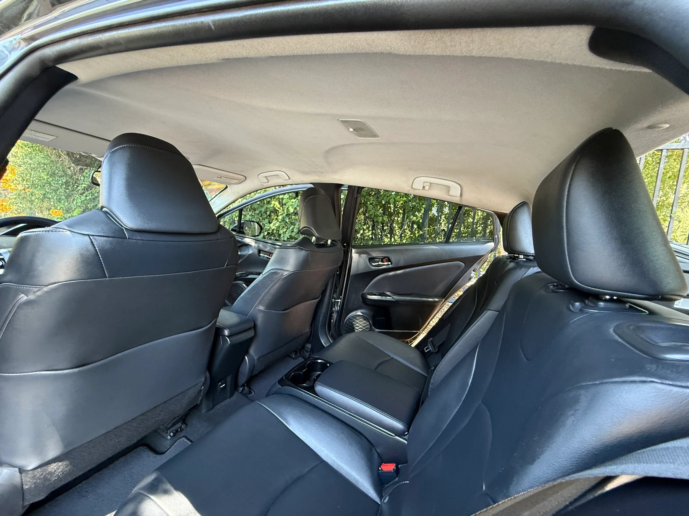 Used 2019 Toyota Prius Prime Advanced w/ Carpet Mat Package FWD image 27