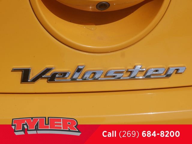 Used 2017 Hyundai Veloster Value Edition FWD image 16