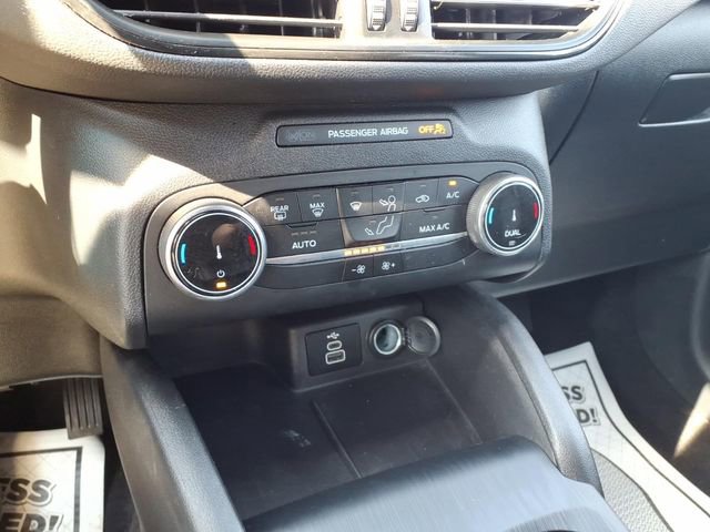 Certified 2025 Ford Escape ST-Line AWD/4WD image 21