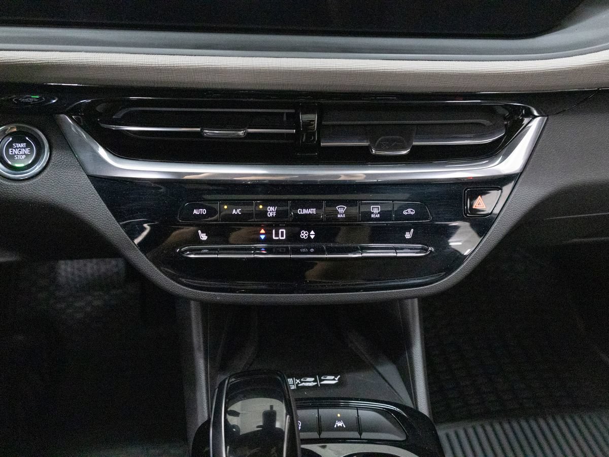 Used 2024 Buick Envista Avenir FWD image 16