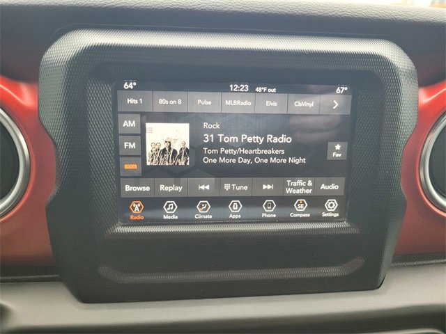 Used 2020 Jeep Wrangler Rubicon image 24