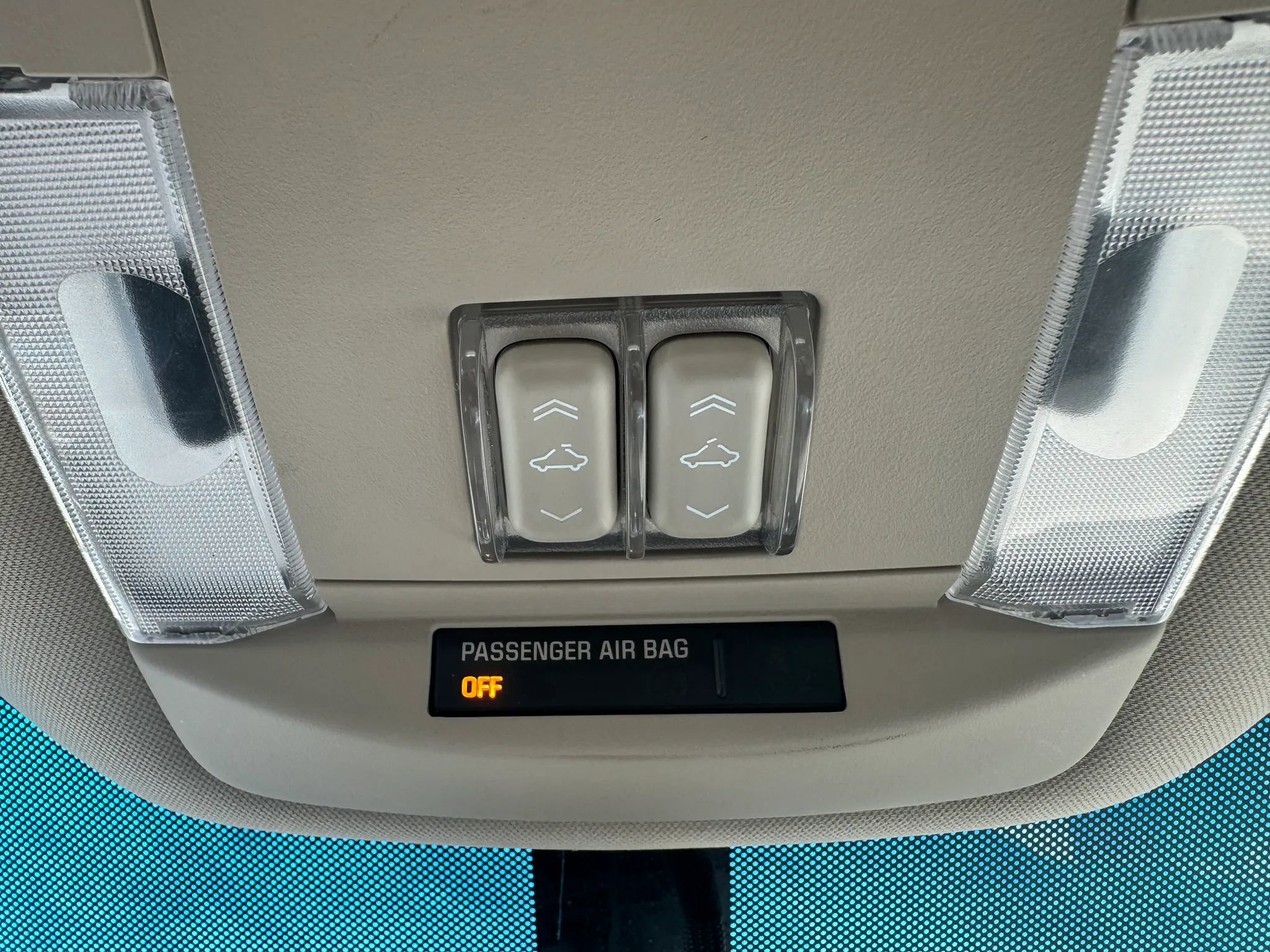 Used 2011 Cadillac DTS Luxury FWD image 28