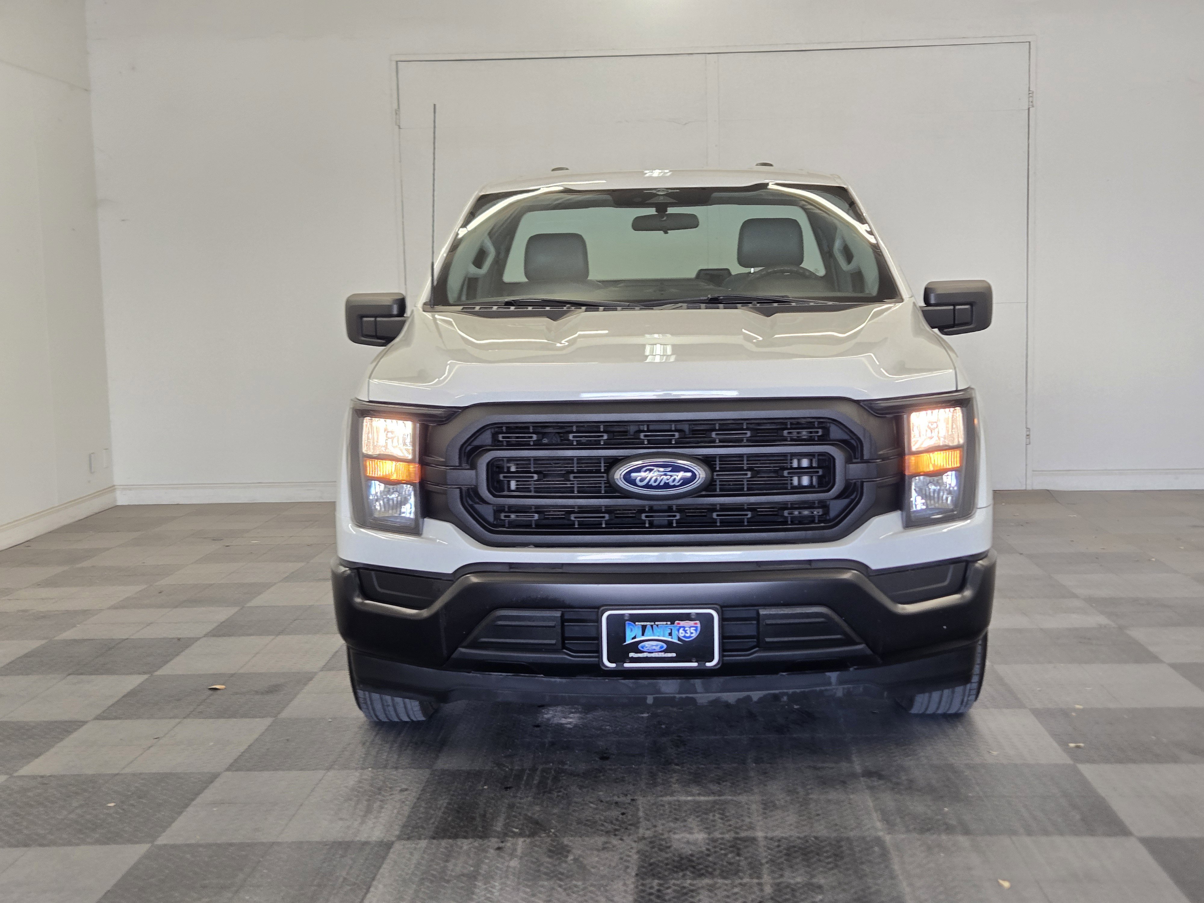 Certified 2023 Ford F150 XL w/ Trailer Tow Package RWD image 3