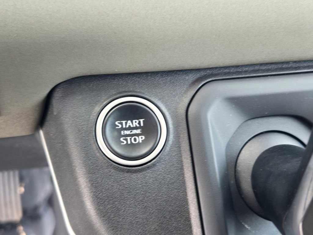 Used 2023 Land Rover Defender 90 S image 13