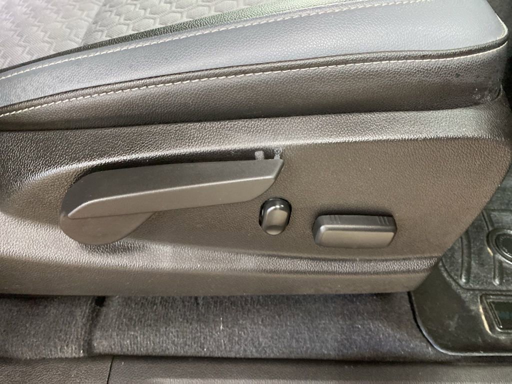 Used 2019 Chevrolet Colorado Z71 image 17