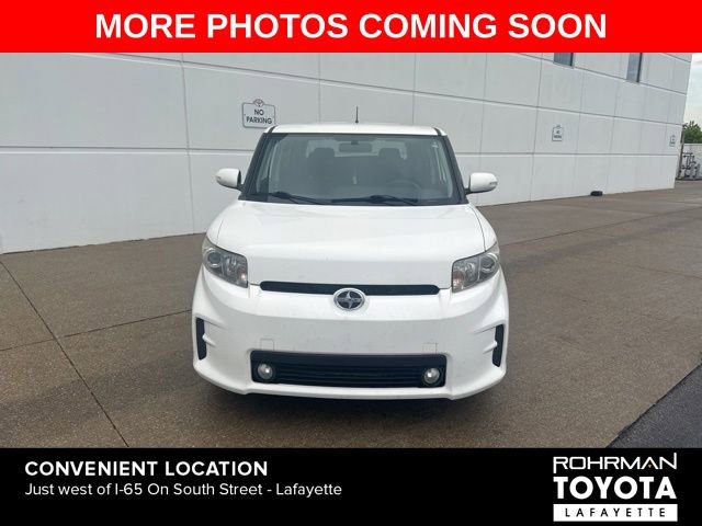 Used 2012 Scion xB FWD image 2