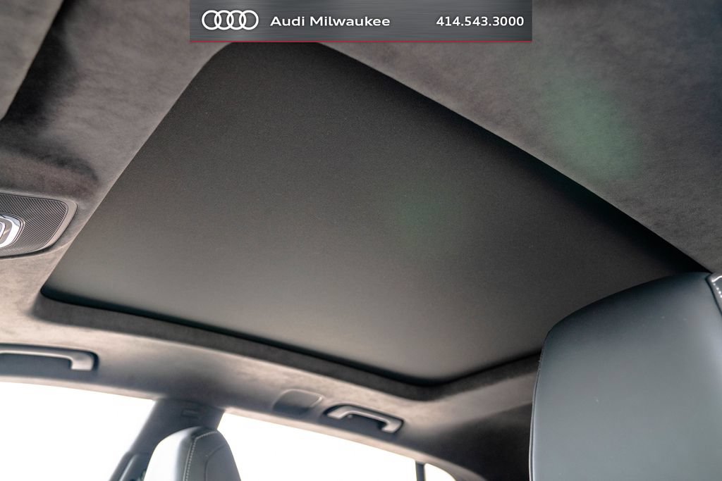 Used 2025 Audi RS Q8 performance w/ Matte Carbon Package AWD/4WD image 30