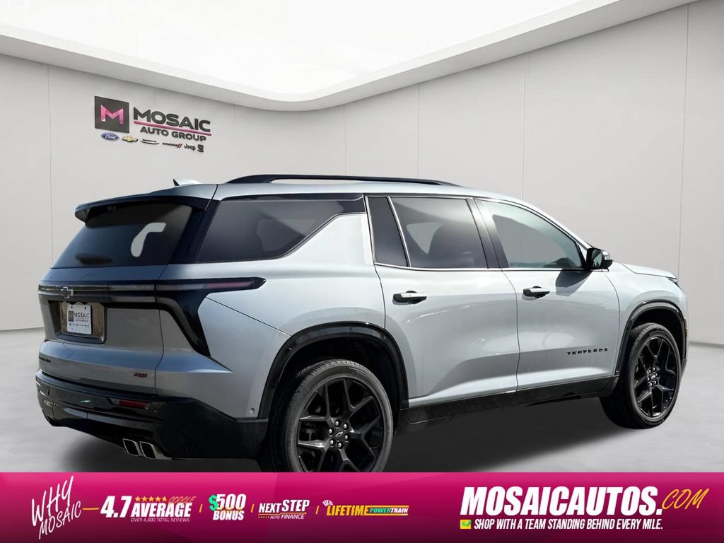 Used 2025 Chevrolet Traverse RS AWD/4WD image 3