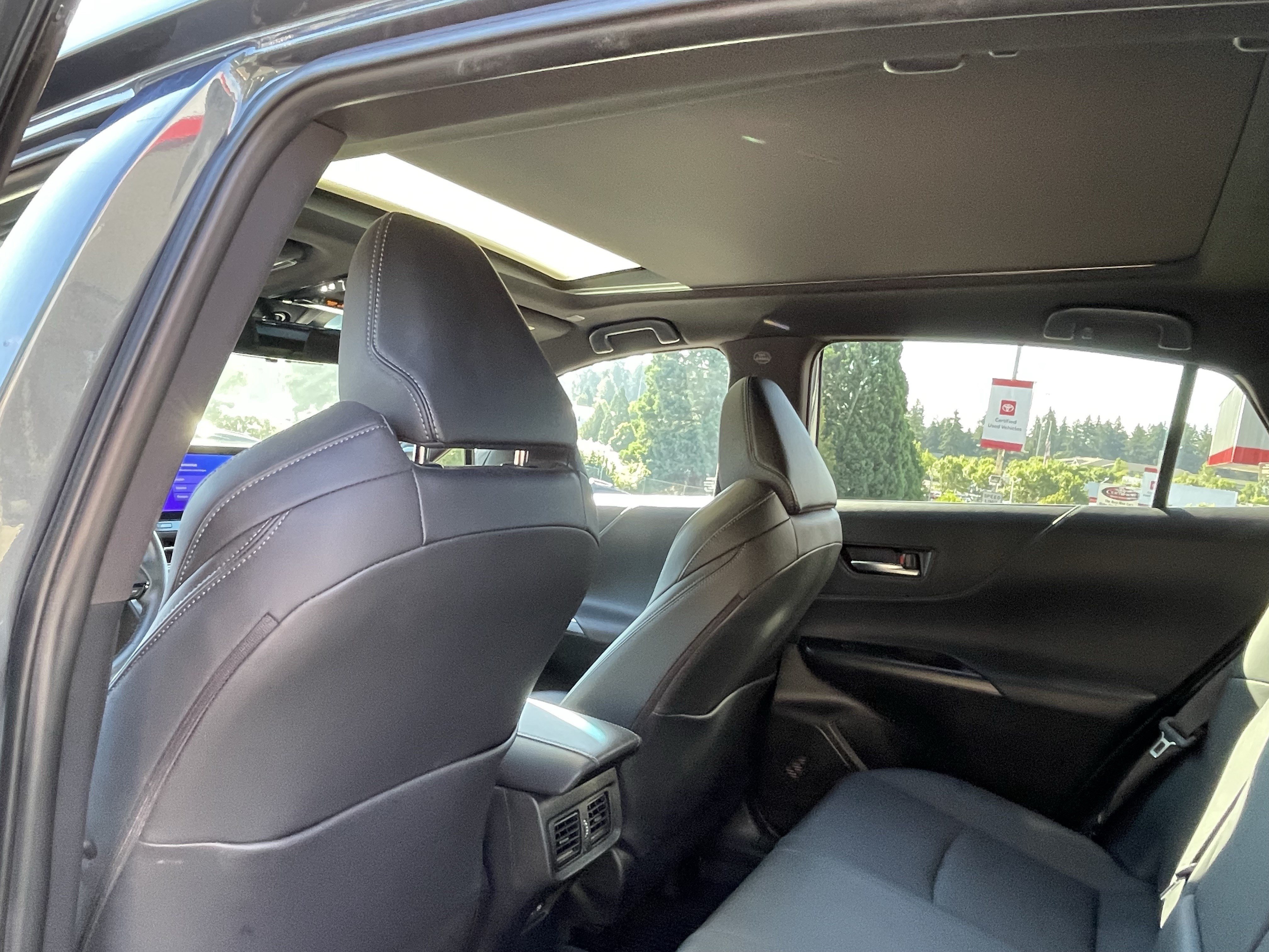Certified 2024 Toyota Venza Limited AWD/4WD image 14