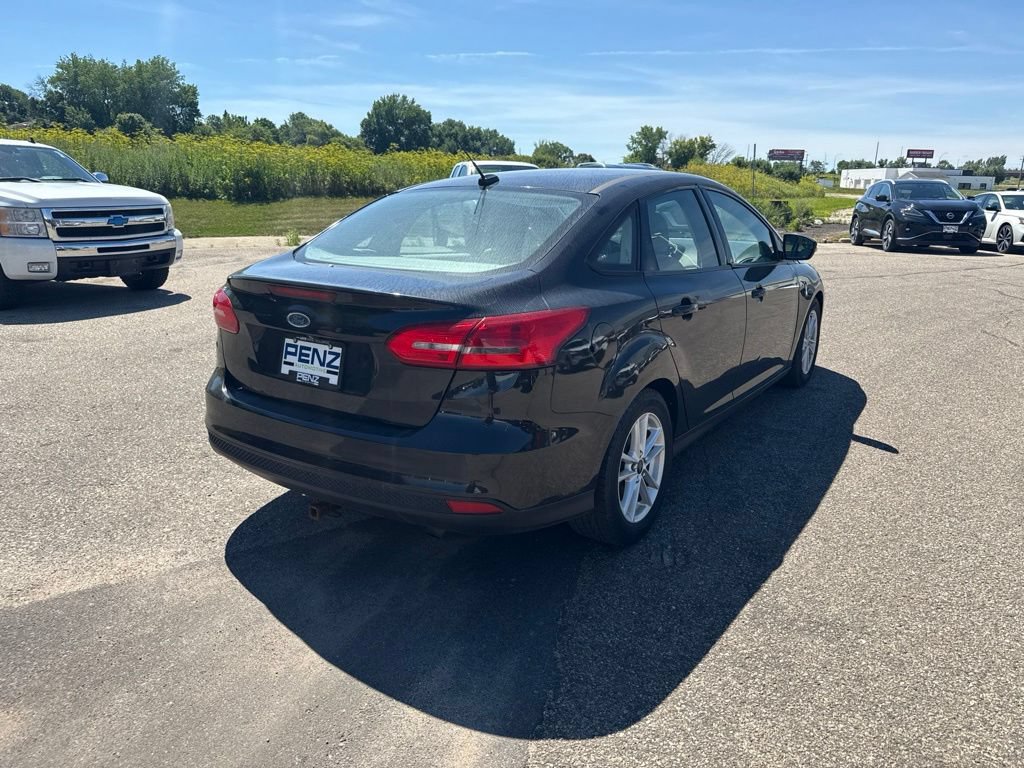 Used 2015 Ford Focus SE FWD image 7