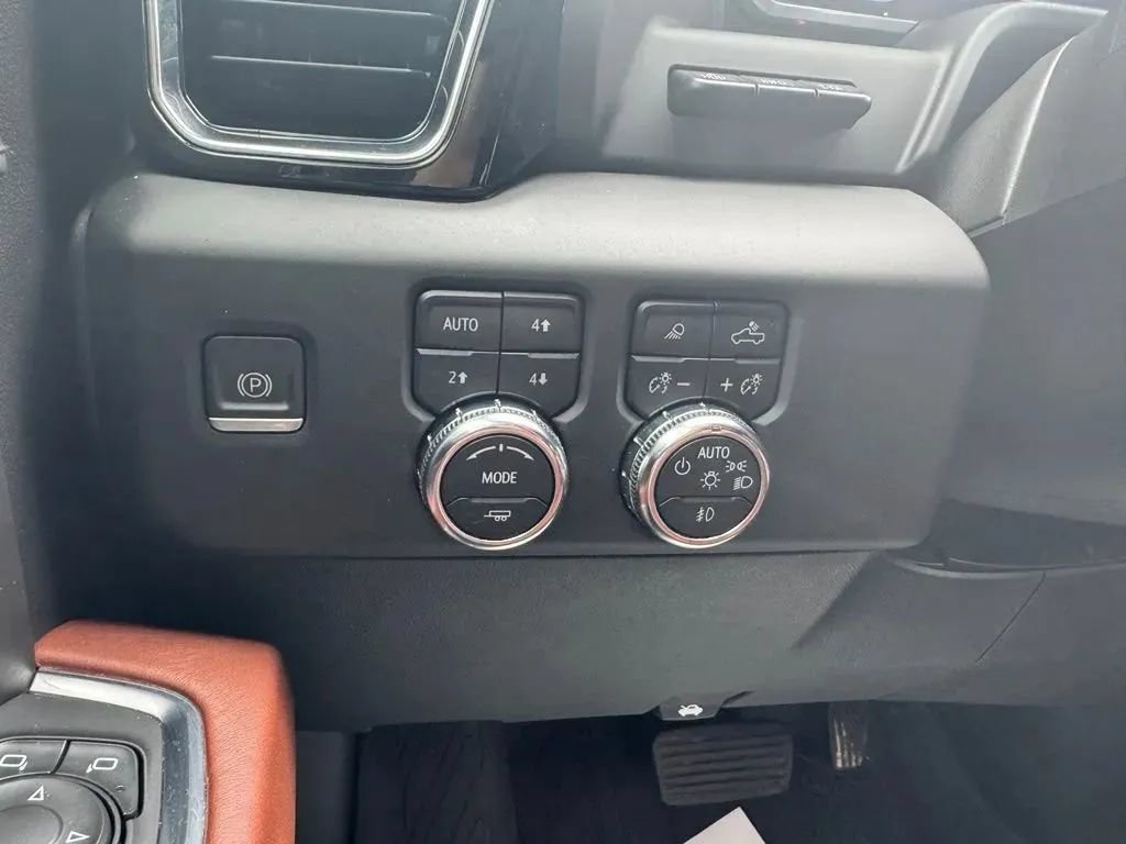 Used 2022 GMC Sierra 1500 Denali Ultimate AWD/4WD image 24
