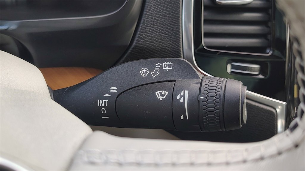 Certified 2022 Volvo XC90 T8 Inscription Expression w/ Advanced Package image 18