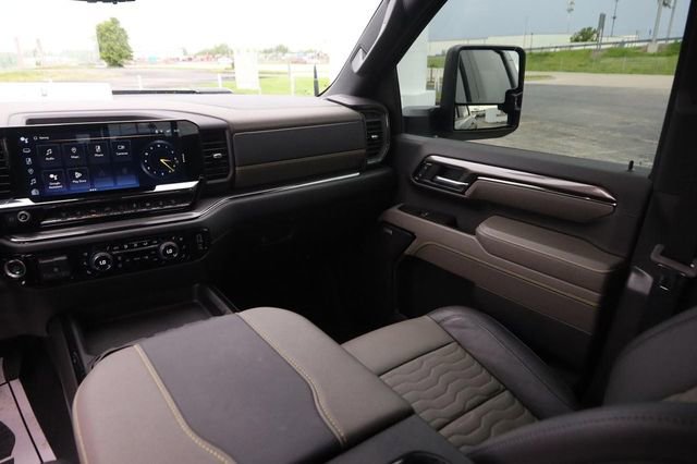 Used 2024 Chevrolet Silverado 2500 ZR2 w/ ZR2 Bison Edition AWD/4WD image 26