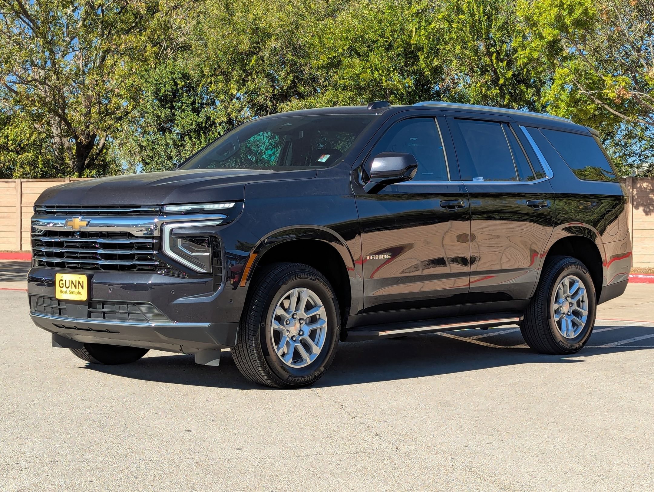 Used 2025 Chevrolet Tahoe LT image 8