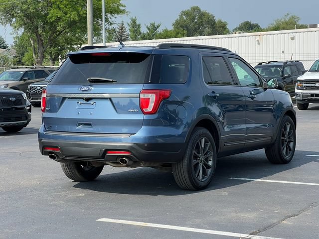 Used 2018 Ford Explorer XLT w/ Equipment Group 202A AWD/4WD image 46