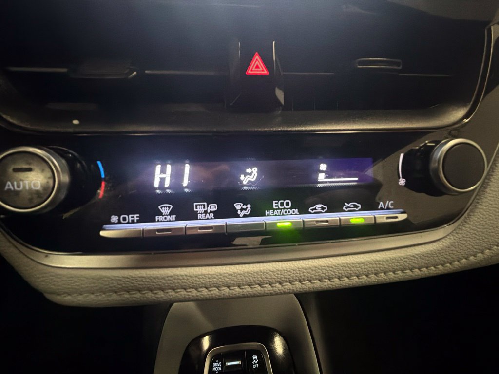 Used 2023 Toyota Corolla SE FWD image 23