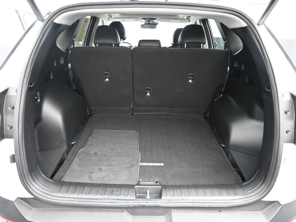 Used 2023 Hyundai Tucson SEL w/ Convenience Package image 11
