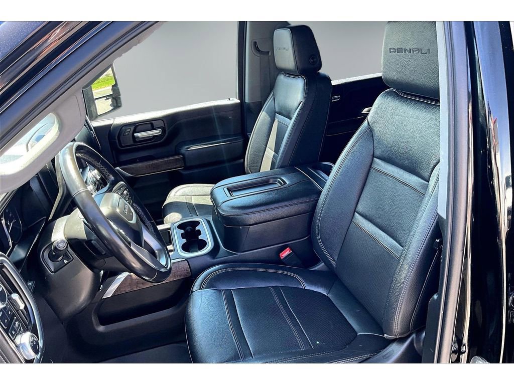 Used 2020 GMC Sierra 3500 Denali w/ Denali Ultimate Package AWD/4WD image 19
