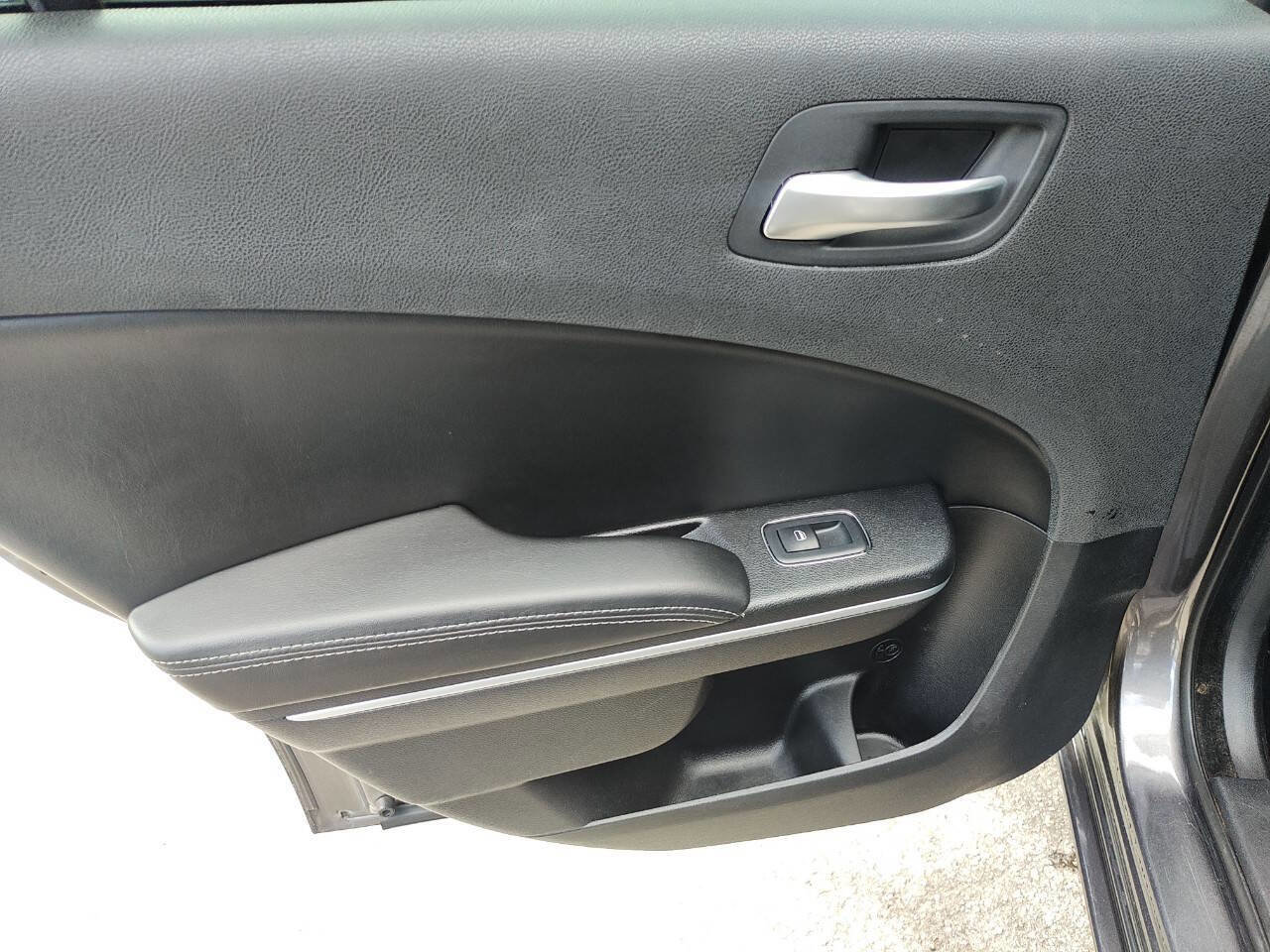 Used 2020 Dodge Charger SXT w/ Leather Interior Group image 31