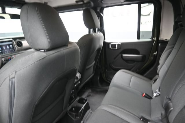 Used 2023 Jeep Gladiator Sport AWD/4WD image 23