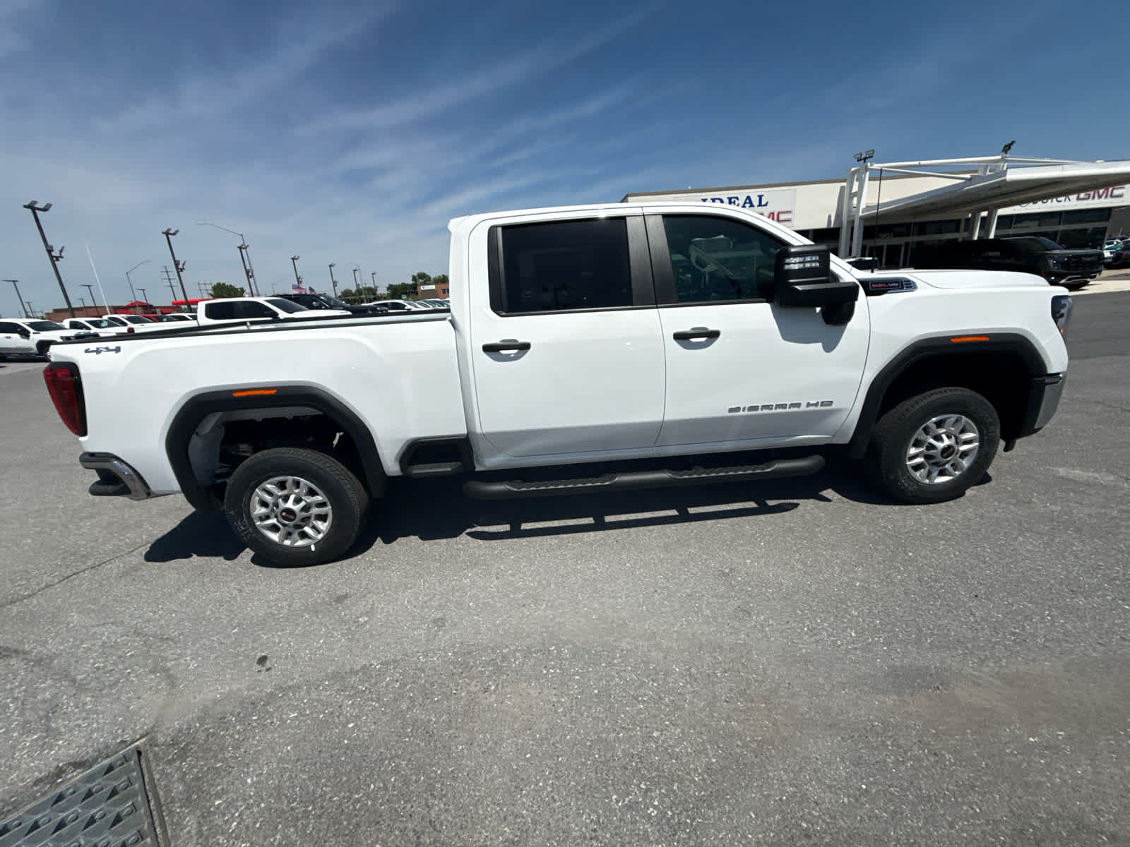 New 2026 GMC Sierra 2500 Pro w/ 1SA Pro Safety Plus Package AWD/4WD image 21