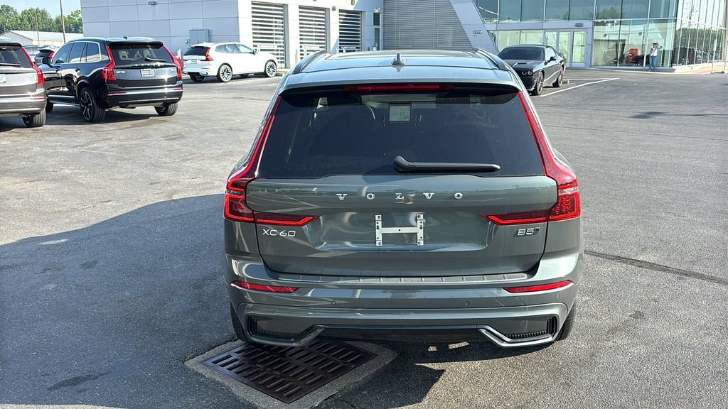 New 2026 Volvo XC60 B5 Core w/ Protection Package Premier AWD/4WD image 29