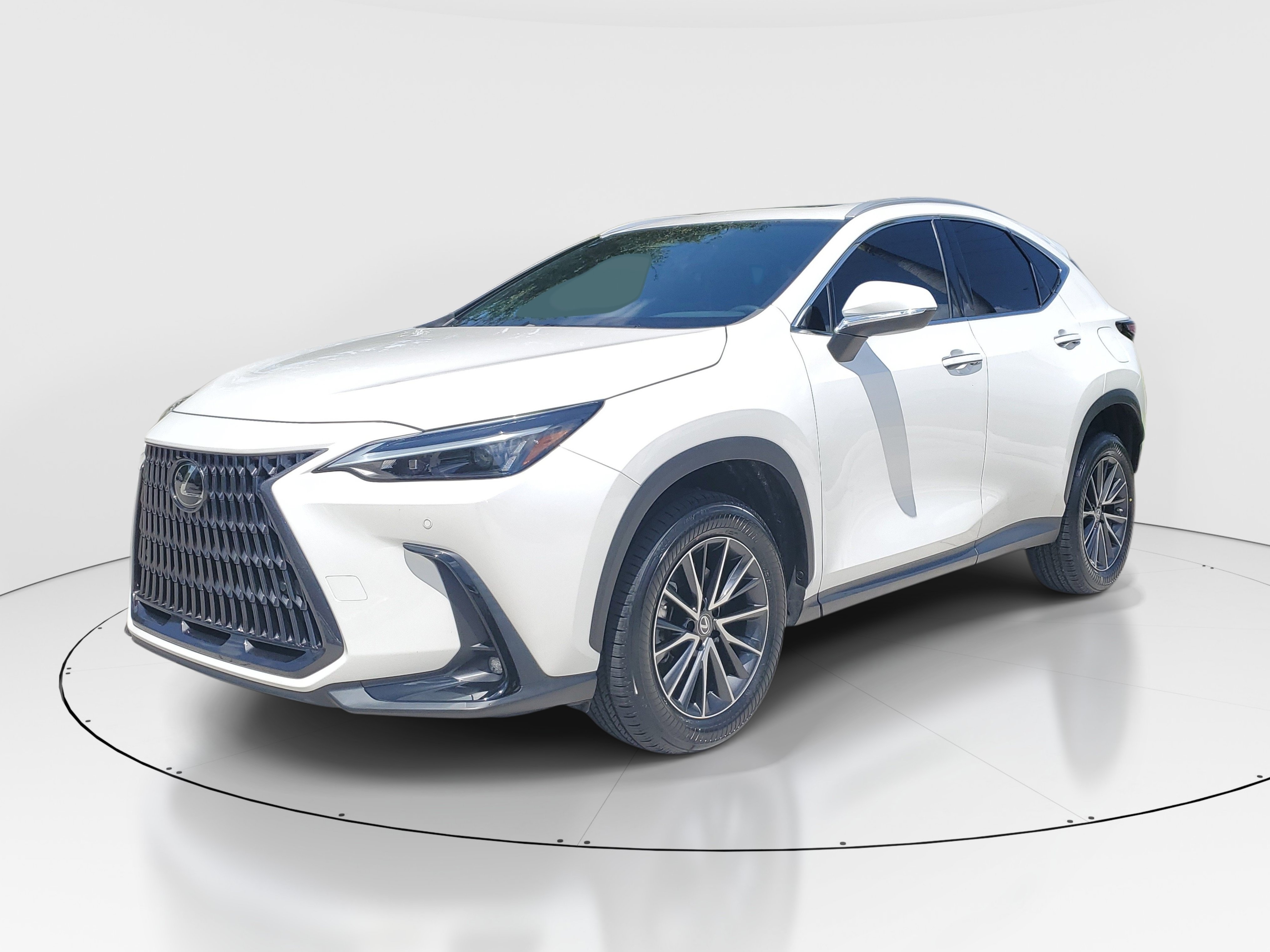 Used 2023 Lexus NX 350 AWD image 3